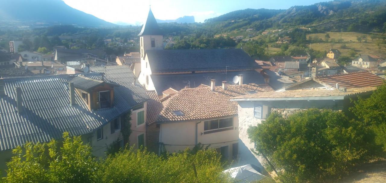 La Maison Sous Le Chateau Tallard Eksteriør billede